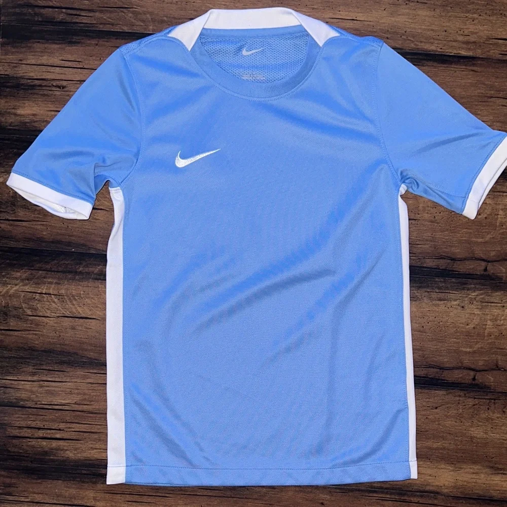 NIKE DRI-FIT SHIRT